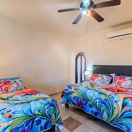 Casa Kootenay Waterfront Bnb La Paz Exterior photo