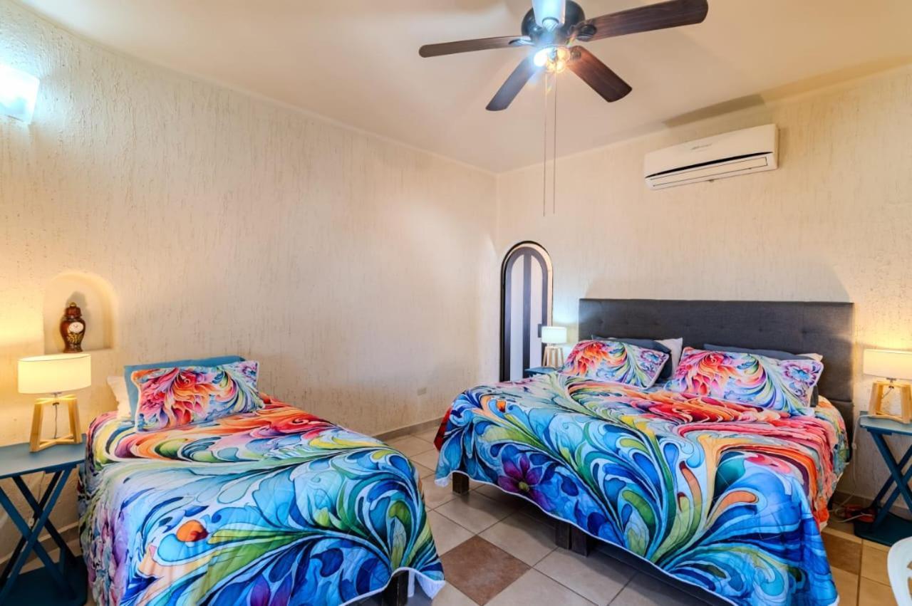 Casa Kootenay Waterfront Bnb La Paz Exterior photo